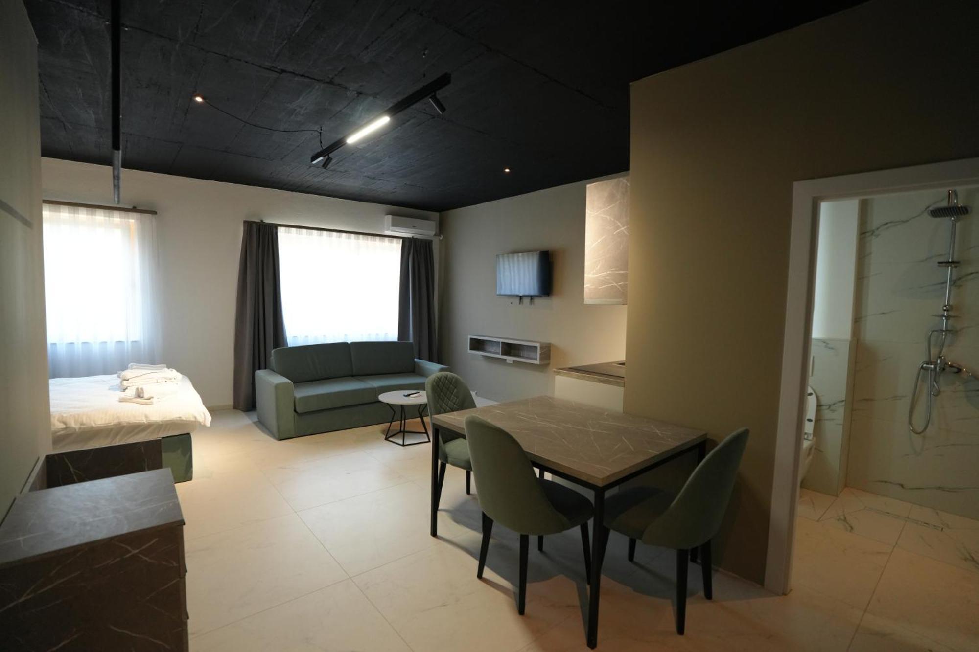 Biond Hotel Призрен Экстерьер фото