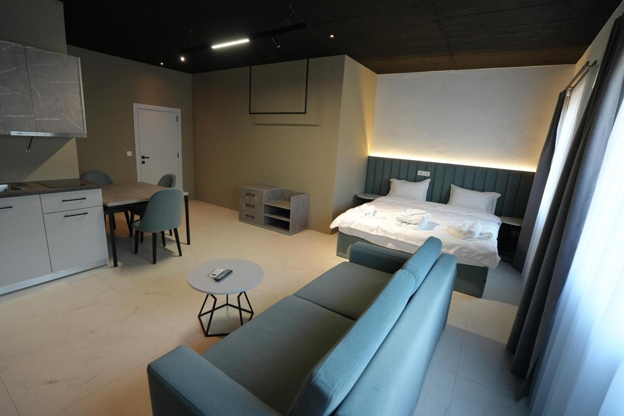 Biond Hotel Призрен Экстерьер фото